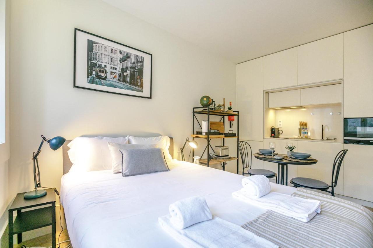 Lovelystay - Taipas Studio With Ac Porto Exterior photo