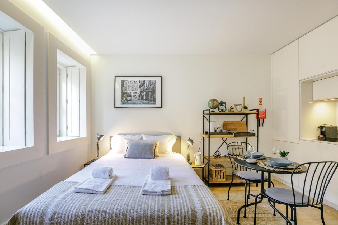 Lovelystay - Taipas Studio With Ac Porto Exterior photo