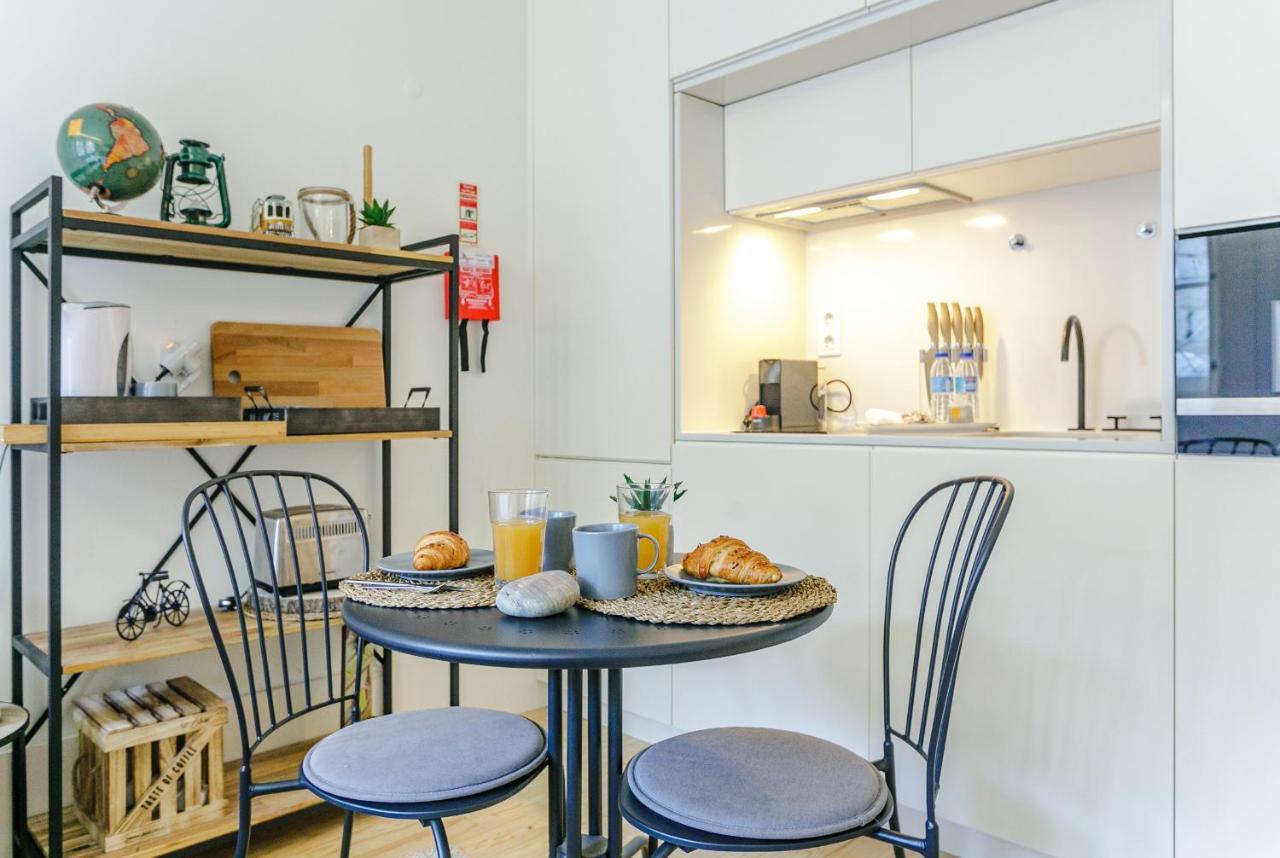 Lovelystay - Taipas Studio With Ac Porto Exterior photo