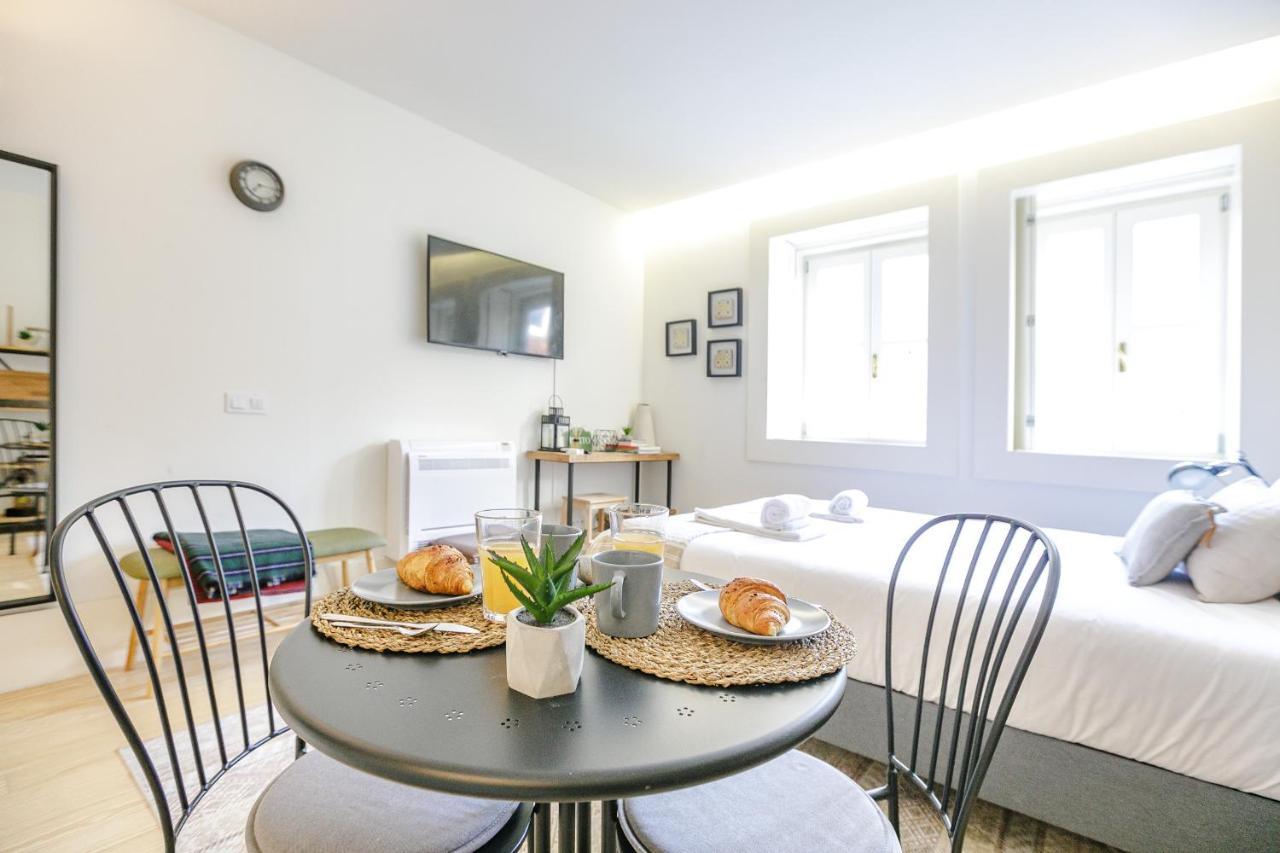 Lovelystay - Taipas Studio With Ac Porto Exterior photo
