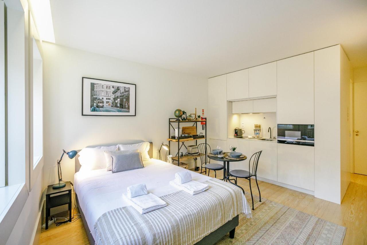 Lovelystay - Taipas Studio With Ac Porto Exterior photo