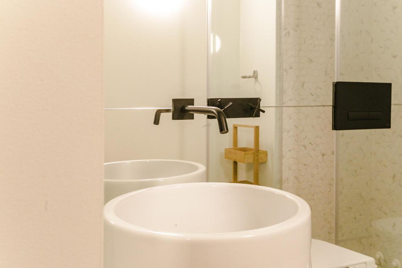 Lovelystay - Taipas Studio With Ac Porto Exterior photo